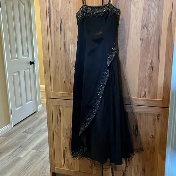 Morgan & Co. Dresses | Morgan And Company Formal Prom Party Dress, Detailed Edging And Petticoat. | Color: Black | Size: 4 | Tuskeys's Closet